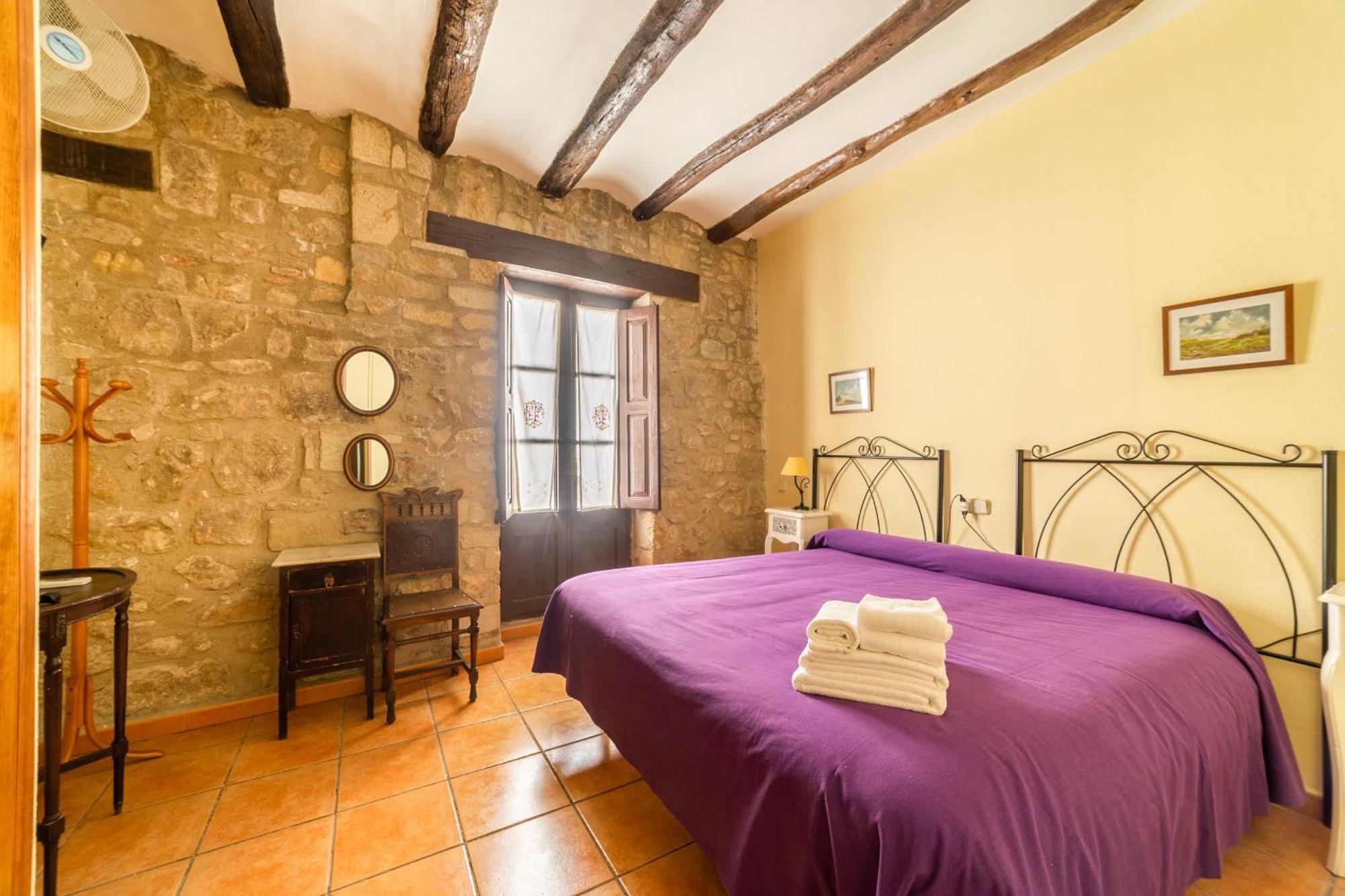 Fonda La Plaza Hotel Valderrobres Exterior photo