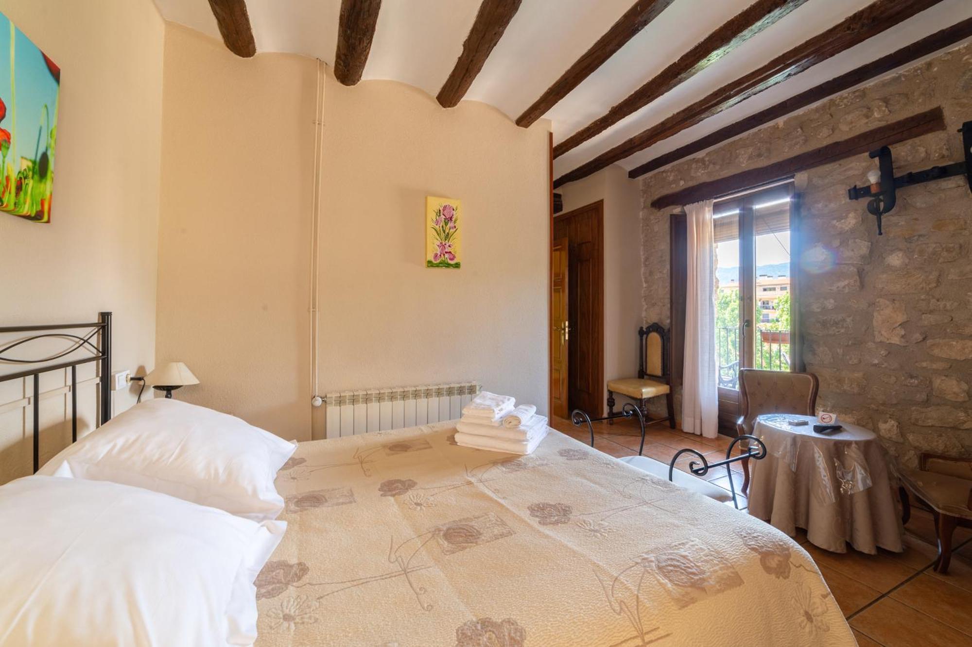 Fonda La Plaza Hotel Valderrobres Exterior photo